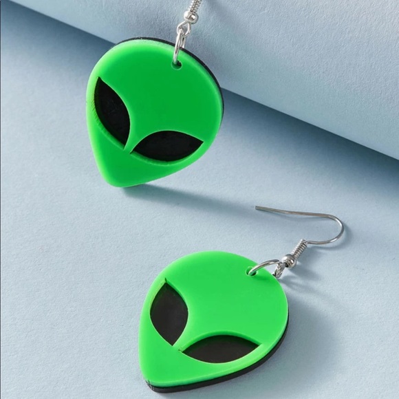 New green alien earrings - Picture 3 of 3